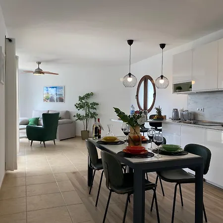 Casa Aday بلايا بلانكا